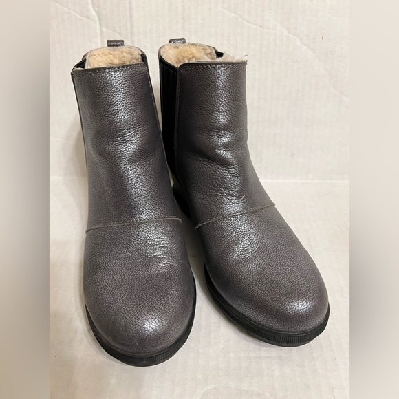 Sorel Joan Of Arctic Chelsea Shearling - Picture 2 of 16